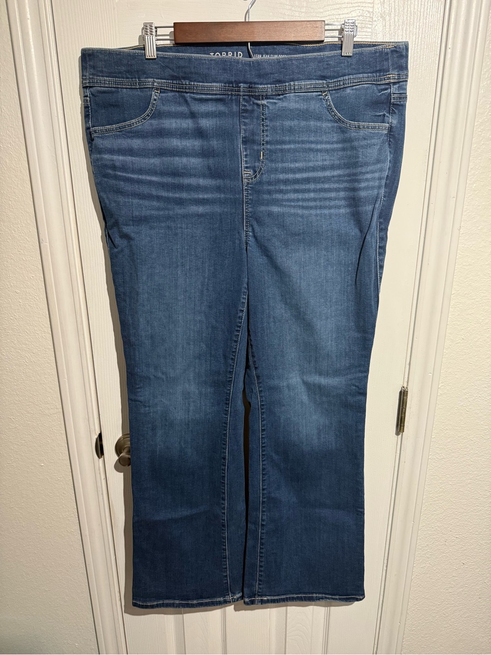 Torrid Slim Boot Lean Jeans Size 2R